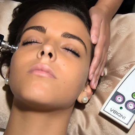 Hotel & Princesa Munia