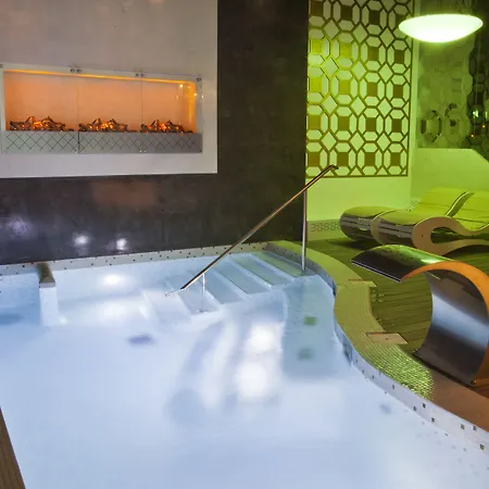 & Princesa Munia Hotel