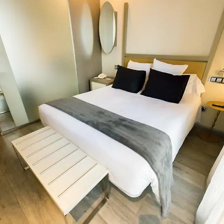 & Princesa Munia Hotel