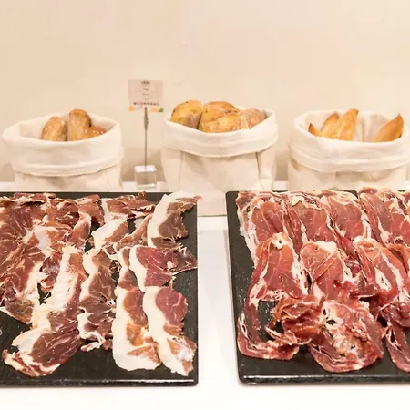 & Princesa Munia 호텔 4*