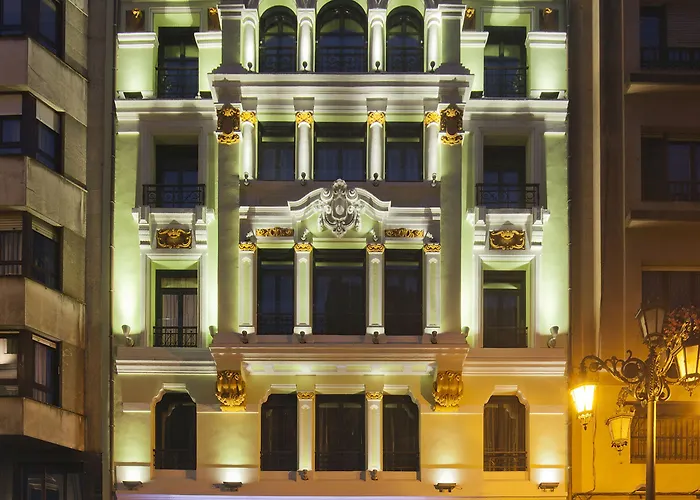 & Princesa Munia Oviedo