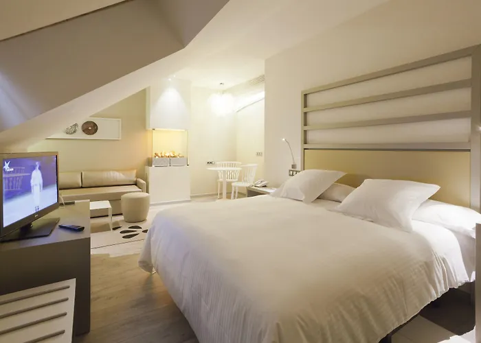 Hotel & Princesa Munia