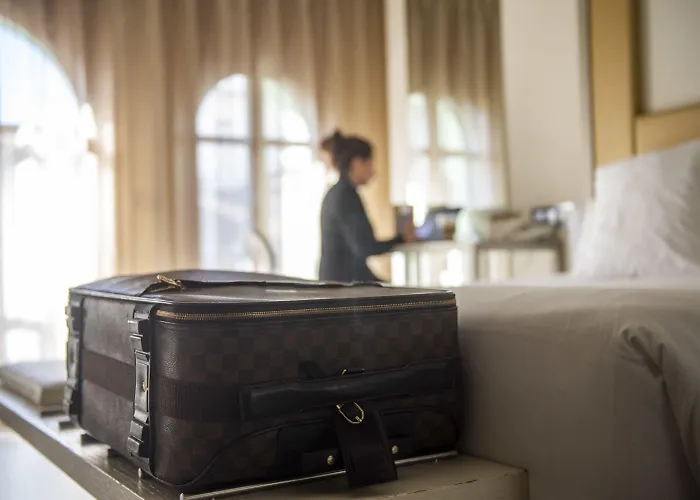 & Princesa Munia Hotel 4*