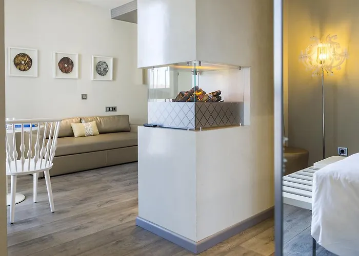 Hotel & Princesa Munia